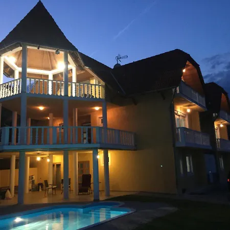Laar Apartment